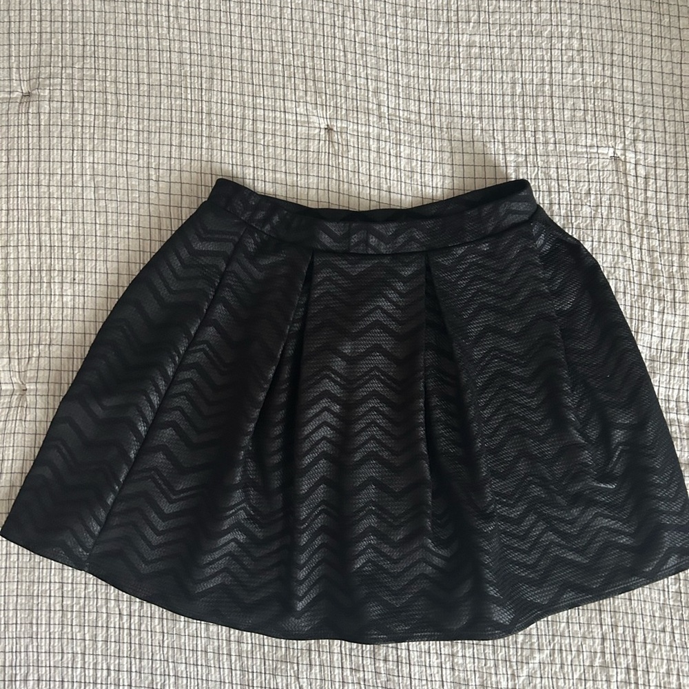 Joe Benbasset Black Chevron Mini Skirt
